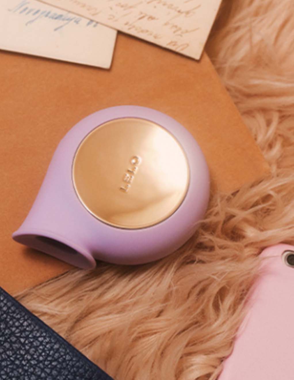 Lelo Sila Cruise- Lilac- Lifestyle